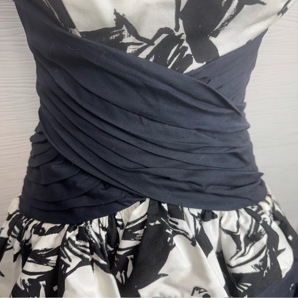 Cache Black White 80s Style Peplum strapless dress - Picture 5 of 10